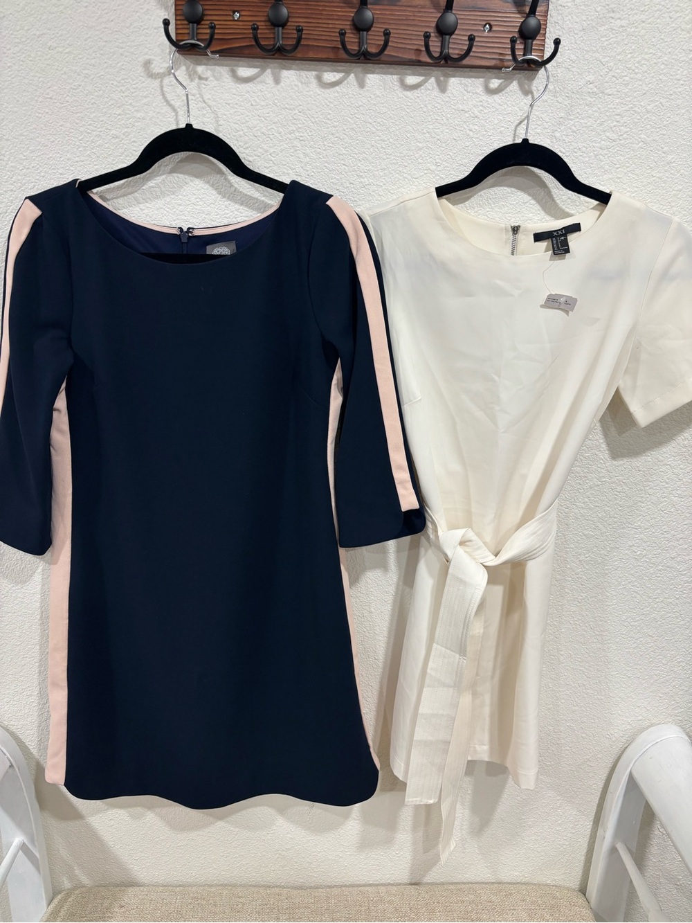 Bundle of 2 Dresses - Vincent Camuto & XXI (Forever 21) - Semi-Causal